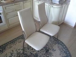 Перетяжка кухонных стульев